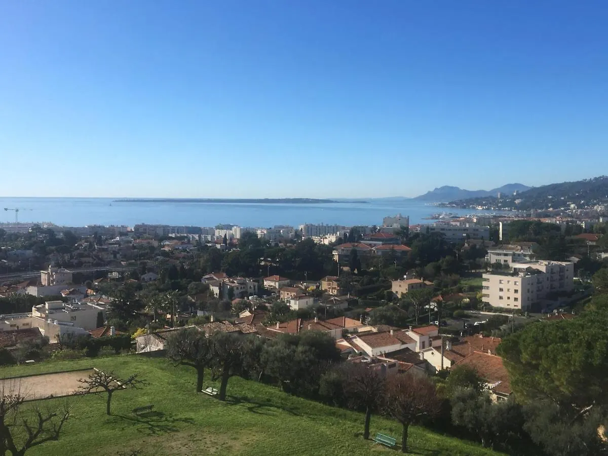 Le St Jean 48 Chemin Des Autrichiens Antibes Apartment