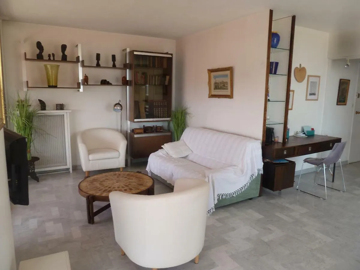 Le St Jean 48 Chemin Des Autrichiens Antibes Apartment