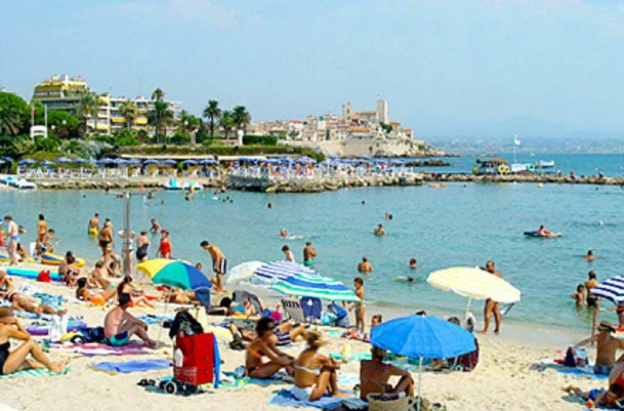 Le St Jean 48 Chemin Des Autrichiens Antibes Apartment